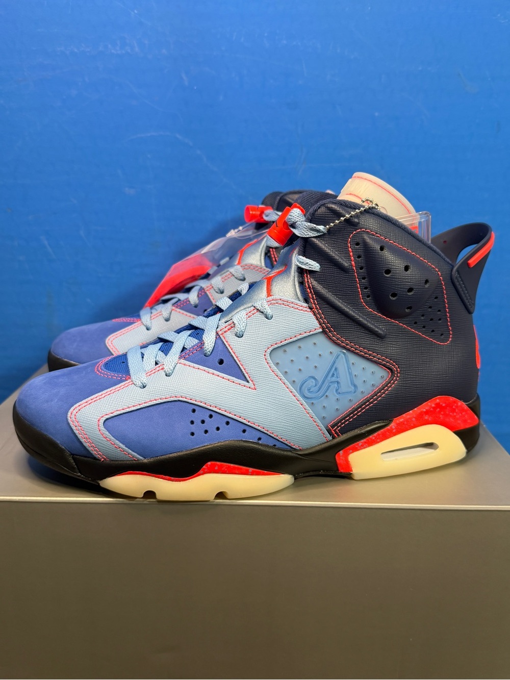 Jordan 6 Awake
Brand new
